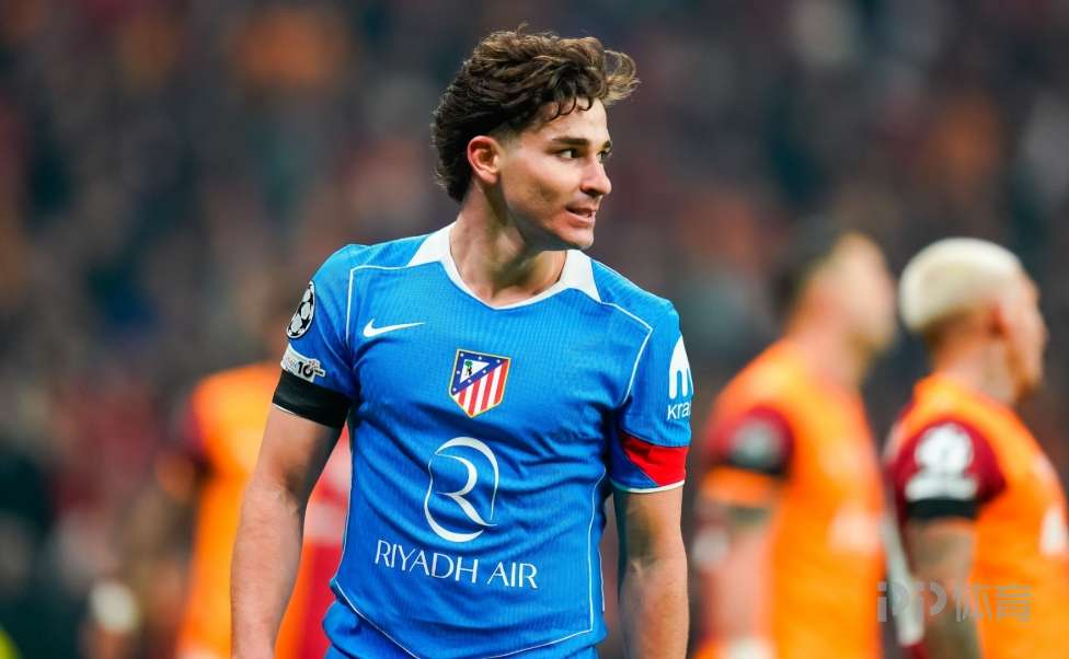 英媒：阿森纳已就阿尔瓦雷斯转会进行试探性谈判